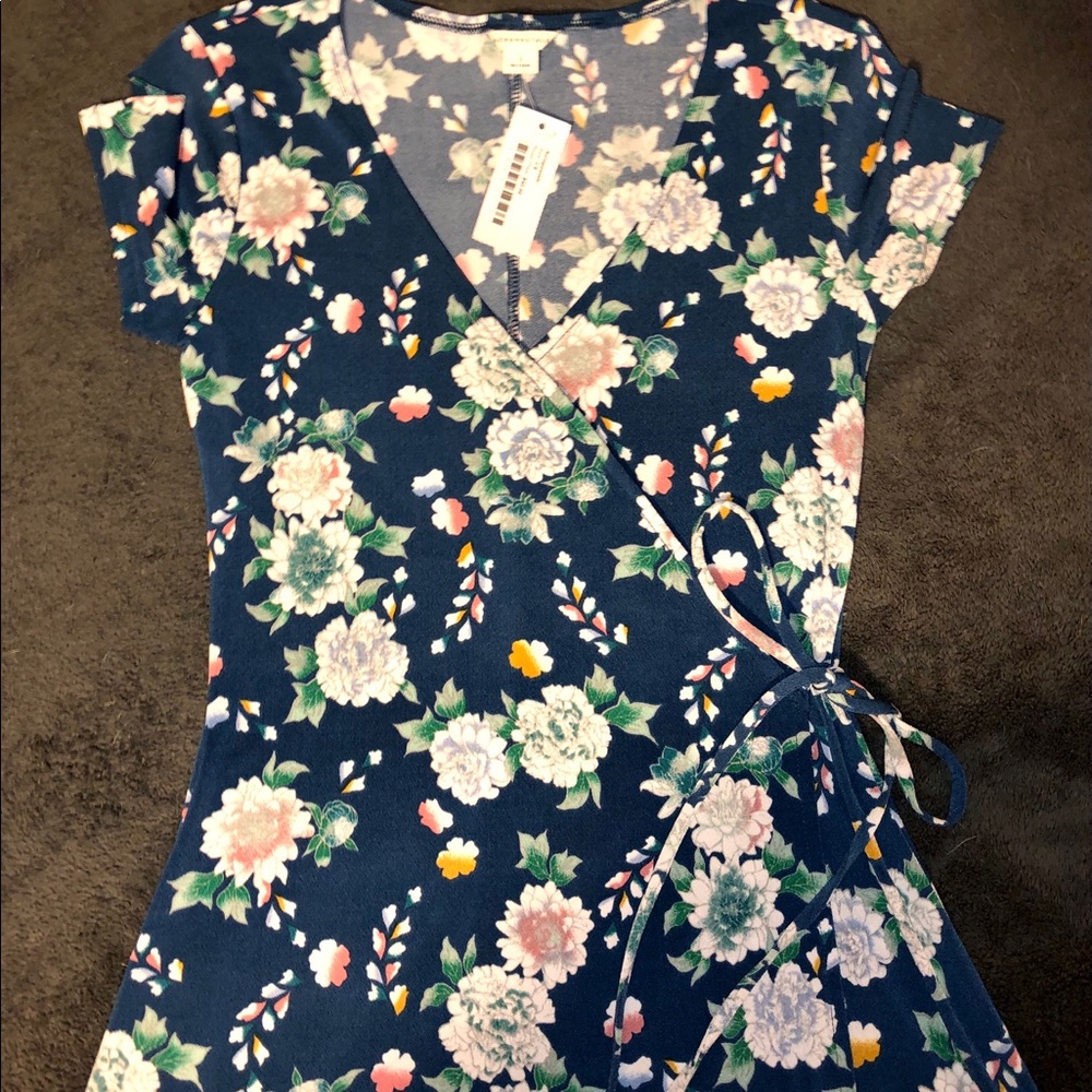 Aeropostale V-cut Dress NWT